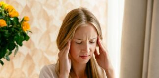 Jak złagodzić ból głowy wywołany przez naparstnicę?
